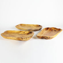 Hand-Crafted Root Wood Live Edge Tray Small (3-4" x 2-3")